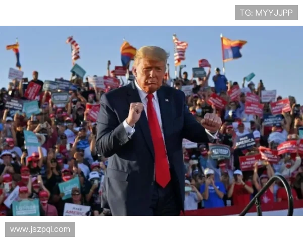 那不勒斯面临重回巅峰考验,近期表现波动,对争冠竞争格局带来变化 那不勒斯面临重回巅峰考验,近期表现波动,对争冠竞争格局带来变化